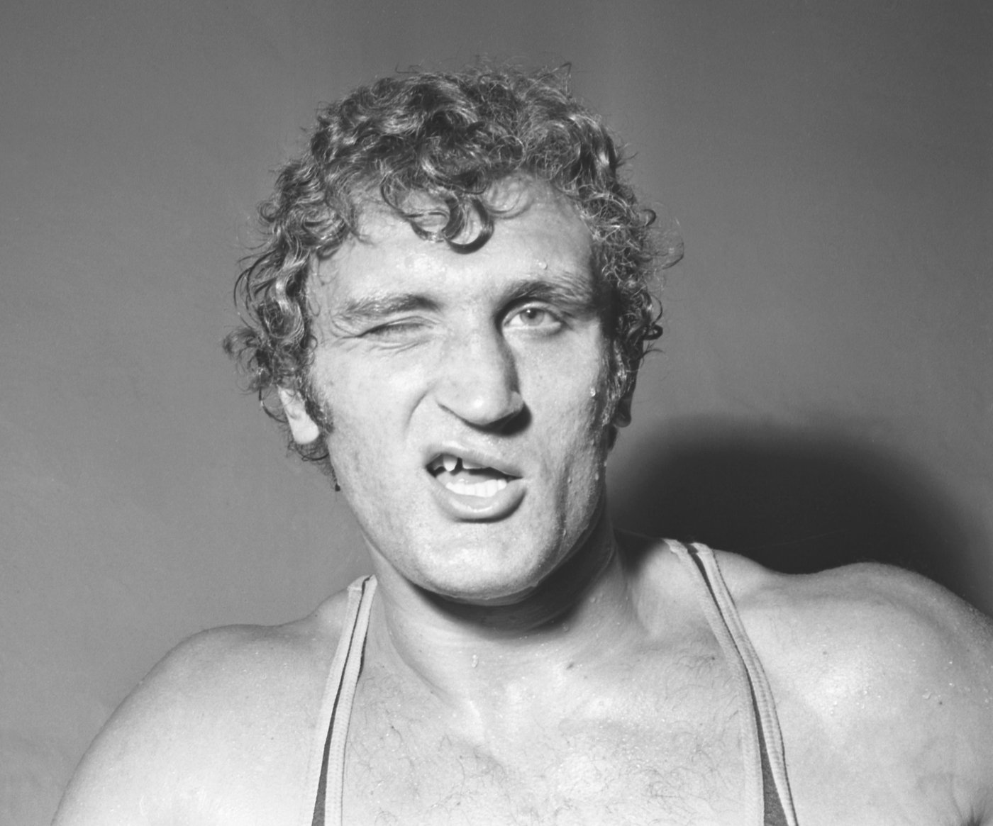 Joe Bugner, a heavyweight boxer who took Ali and Frazier the distance, has died at age 75 | iNFOnews.ca Joe Bugner, a heavyweight boxer who took Ali and Frazier the distance, has died at age 75 | iNFOnews.ca