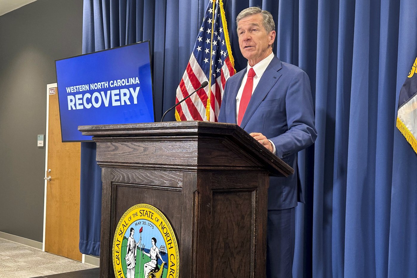 North Carolina's governor approves more than $600 million in Helene recovery funding | iNFOnews.ca