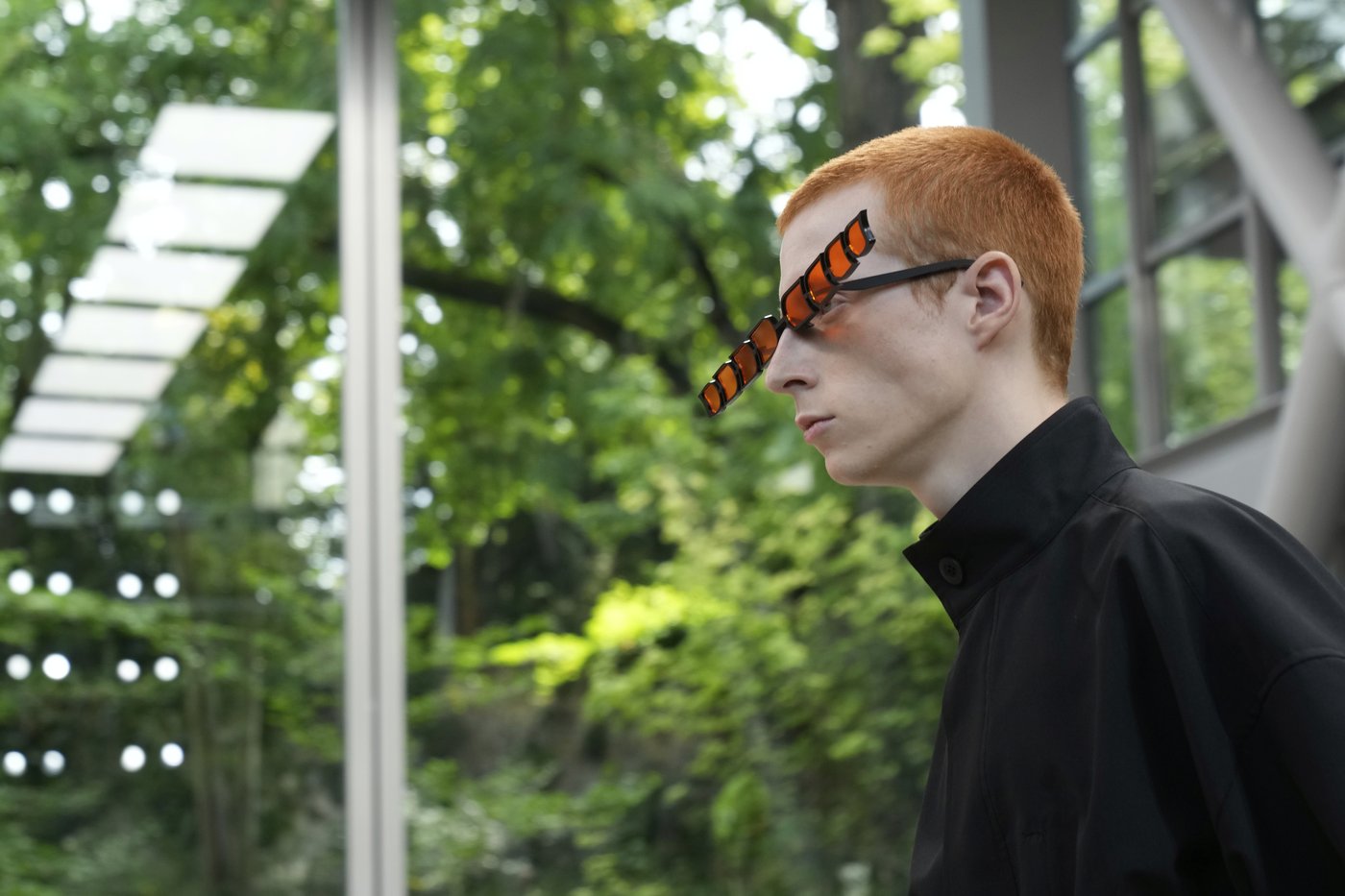Issey Miyake transforms the Cartier Foundation into living sculpture garden with light and movement | iNFOnews.ca Issey Miyake transforms the Cartier Foundation into living sculpture garden with light and movement | iNFOnews.ca