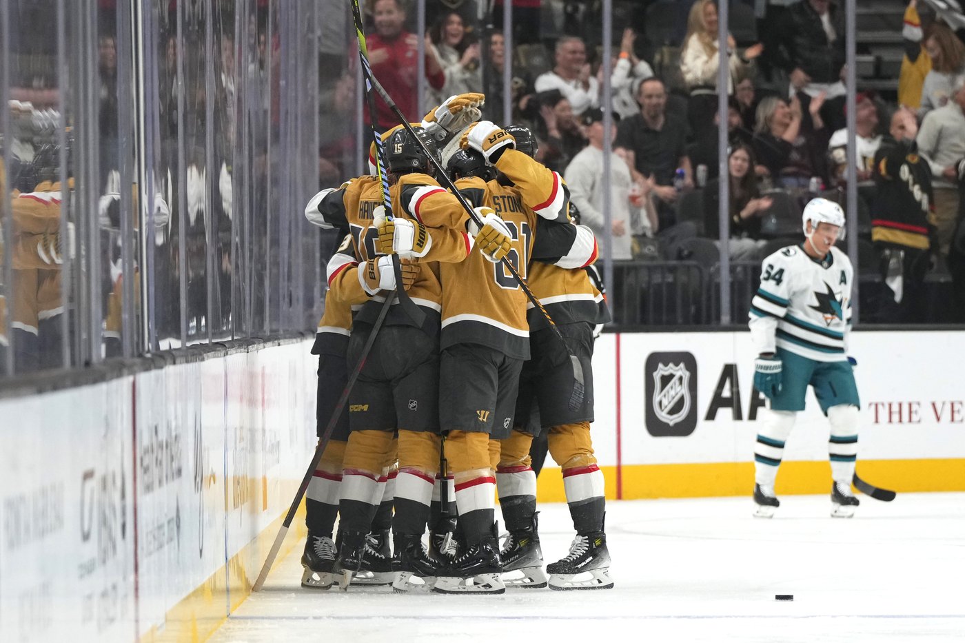 Howden scores twice as Golden Knights win 7-3 and hand Sharks ninth straight loss | iNFOnews.ca Howden scores twice as Golden Knights win 7-3 and hand Sharks ninth straight loss | iNFOnews.ca