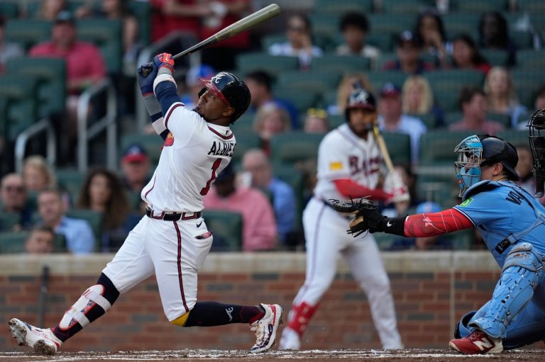 Olson homers, Elder bounces back to lead Braves past Blue Jays 4-3 | iNFOnews.ca