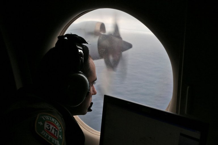 Deep-sea search for Malaysia Airlines Flight 370 to resume Dec. 30 | iNFOnews.ca