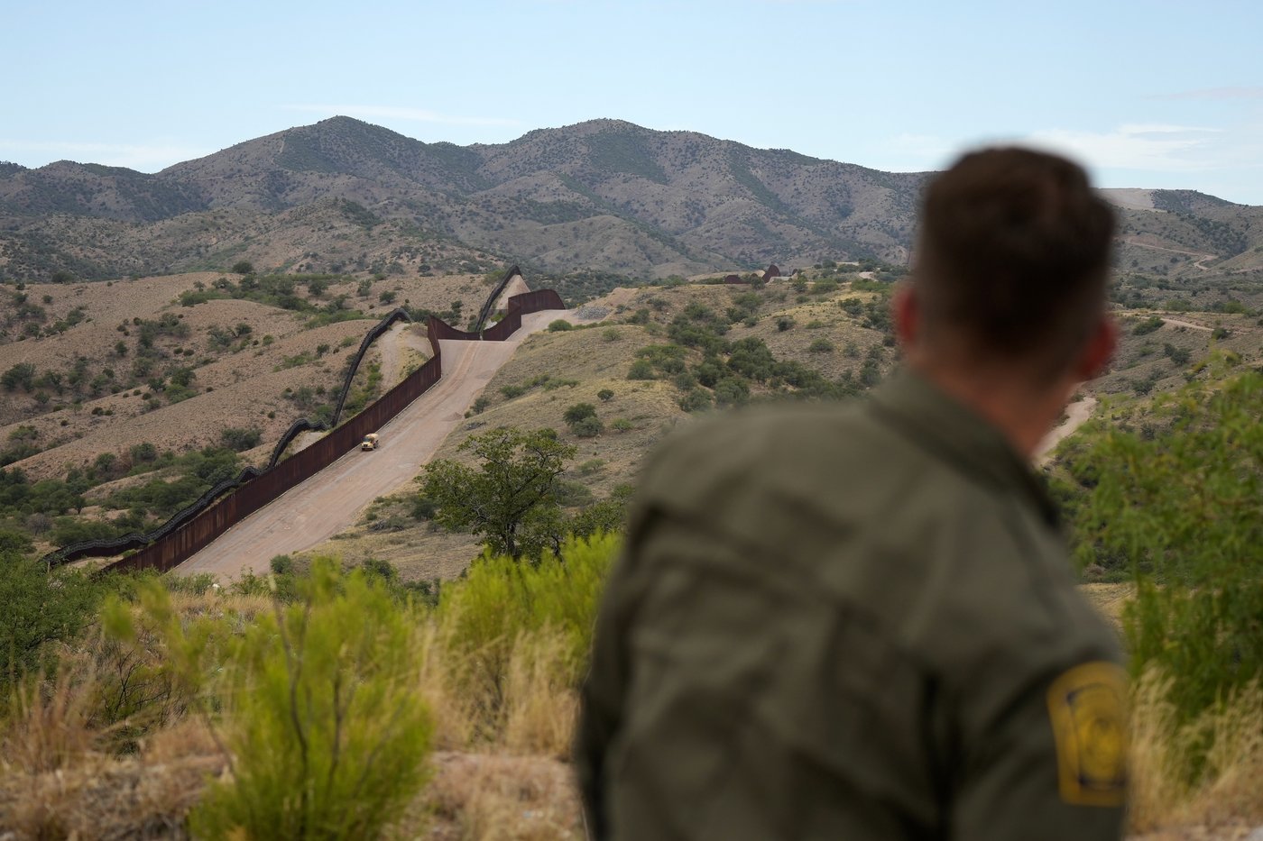 Voters in battleground Arizona to decide if local agencies can police illegal immigration | iNFOnews.ca Voters in battleground Arizona to decide if local agencies can police illegal immigration | iNFOnews.ca