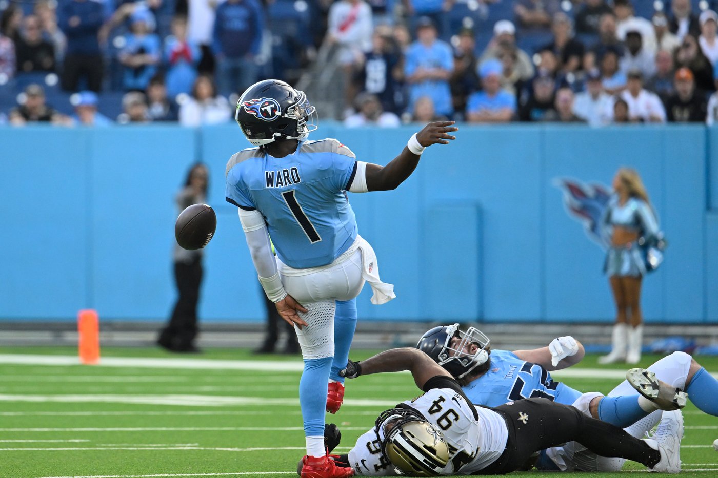 Cam Ward provides rare QB stability for the Titans by starting every game as a rookie | iNFOnews.ca