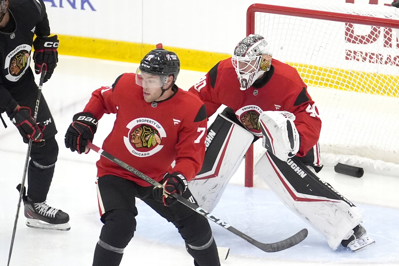 Taylor Hall hoping to provide a boost for the Blackhawks in his return from knee surgery | iNFOnews.ca