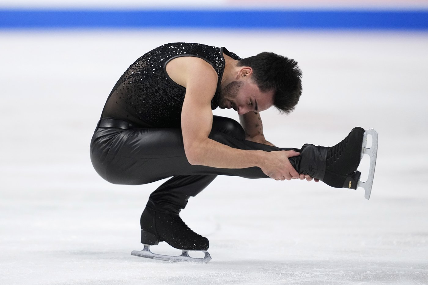 Ilia Malinin lands 4 quads - and a backflip - to win his third straight Skate America title | iNFOnews.ca Ilia Malinin lands 4 quads - and a backflip - to win his third straight Skate America title | iNFOnews.ca