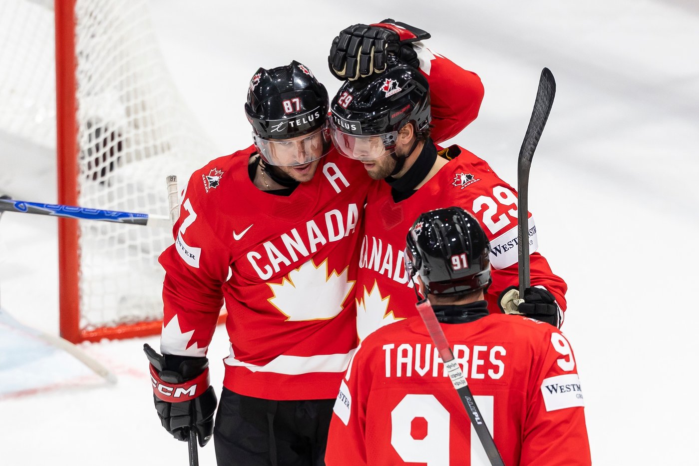 Canada catches fire in third to beat Denmark 5-1, remain perfect at hockey worlds | iNFOnews.ca
