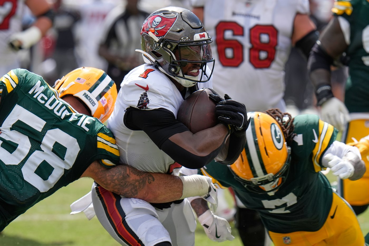 Jordan Love throws 2 touchdown passes, Packers edge Buccaneers 17-14 | iNFOnews.ca Jordan Love throws 2 touchdown passes, Packers edge Buccaneers 17-14 | iNFOnews.ca