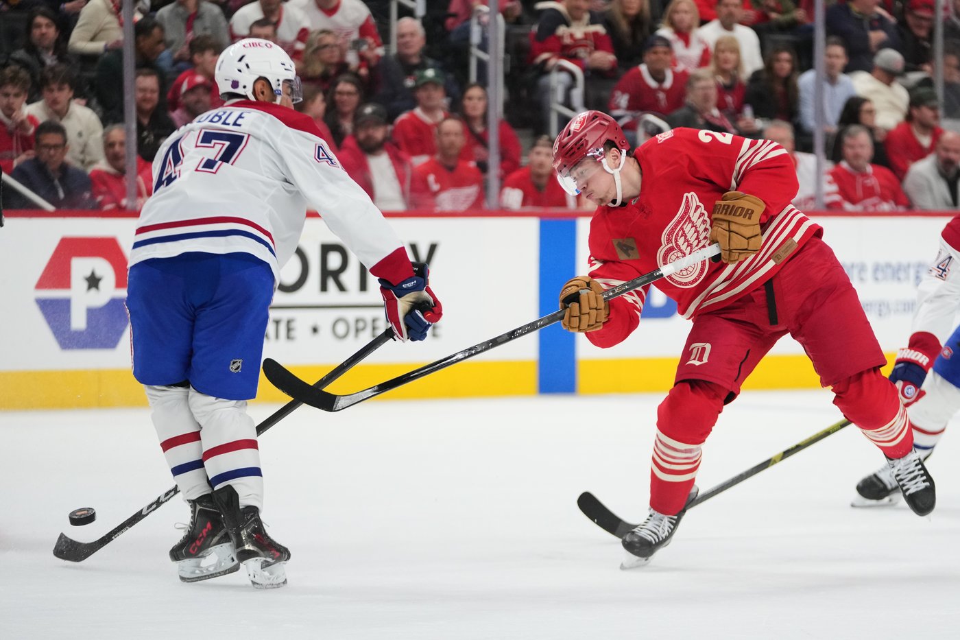 DeBrincat scores go-ahead goal and has two assists in Red Wings' 3-1 victory over Canadiens | iNFOnews.ca DeBrincat scores go-ahead goal and has two assists in Red Wings' 3-1 victory over Canadiens | iNFOnews.ca