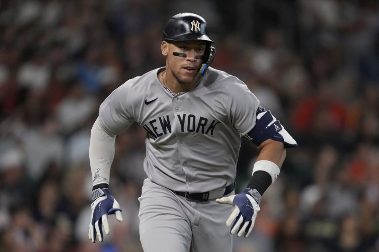 MLB's regular season enters its final 3 weeks. Here's a look at the playoff picture and awards races | iNFOnews.ca