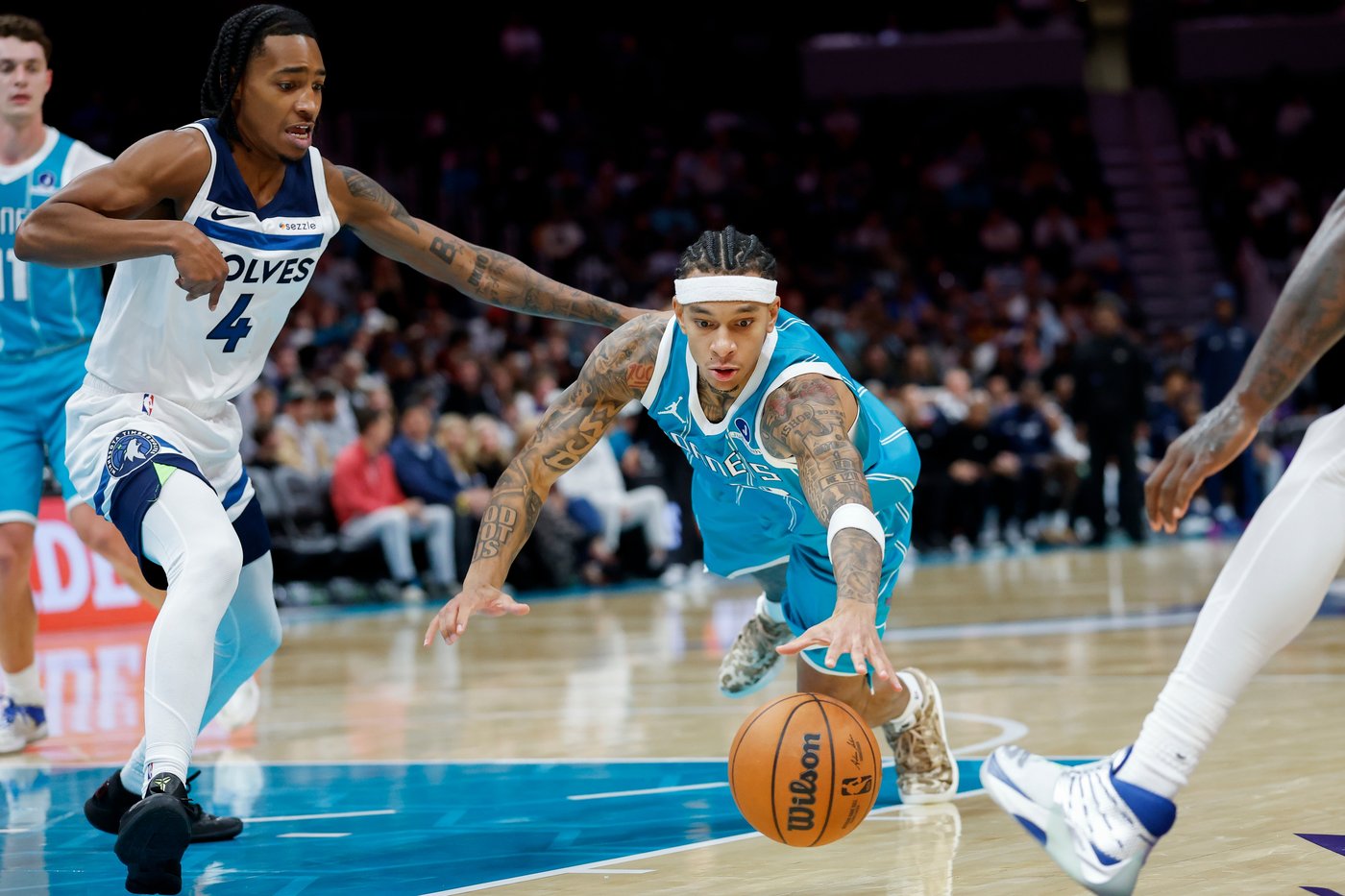 Randle scores 30 as Timberwolves beat Hornets 122-105 | iNFOnews.ca Randle scores 30 as Timberwolves beat Hornets 122-105 | iNFOnews.ca