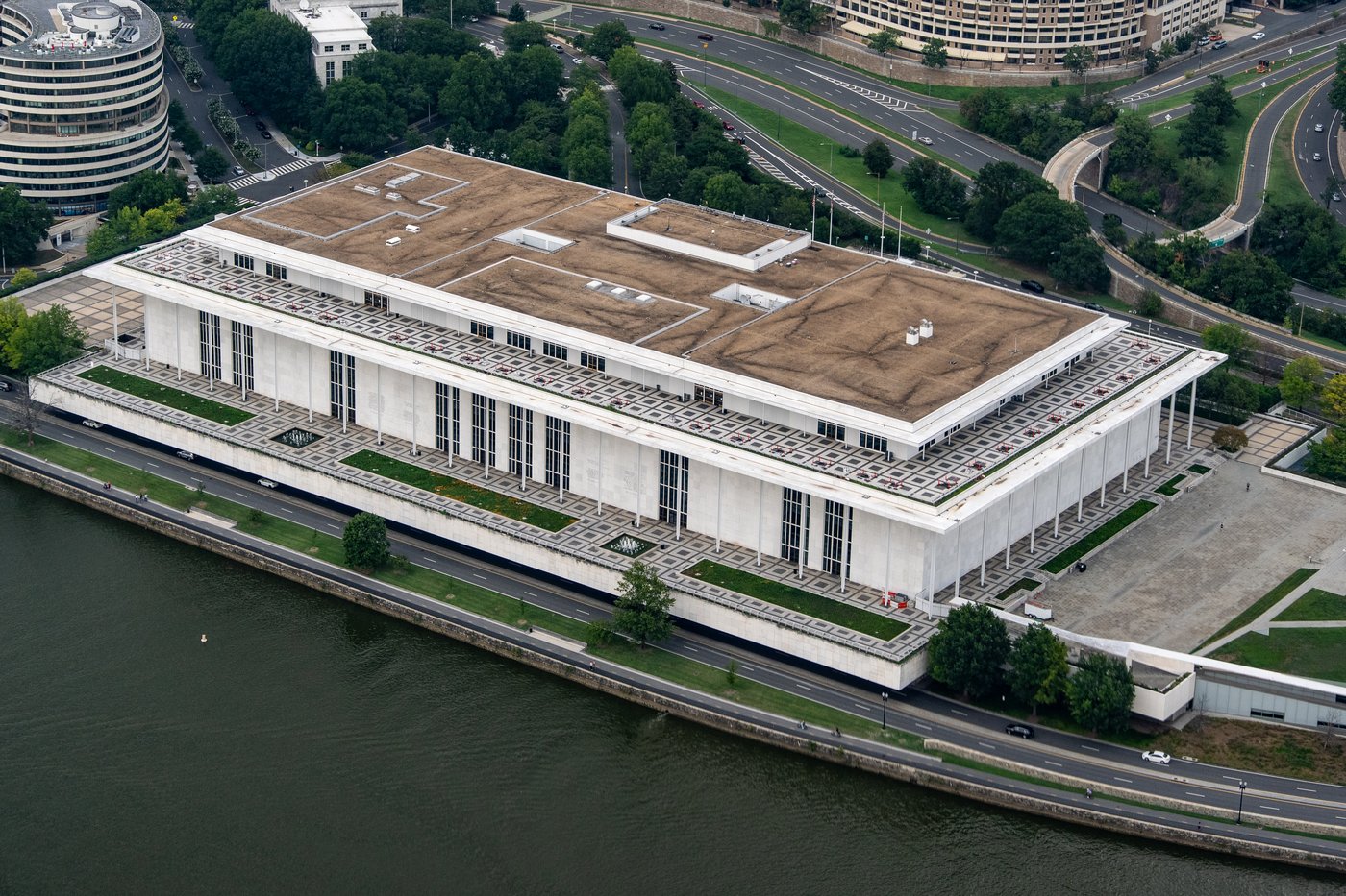 Kennedy Center risks financial ruin without Trump's name, Justice Department argues | iNFOnews.ca Kennedy Center risks financial ruin without Trump's name, Justice Department argues | iNFOnews.ca