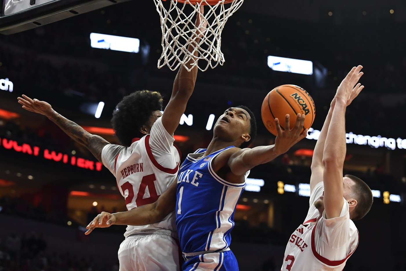 No. 9 Duke rallies past Louisville 76-65 in ACC opener | iNFOnews.ca No. 9 Duke rallies past Louisville 76-65 in ACC opener | iNFOnews.ca