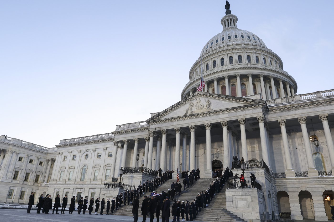 Man arrested for trying to bring a machete into the US Capitol Visitor Center | iNFOnews.ca