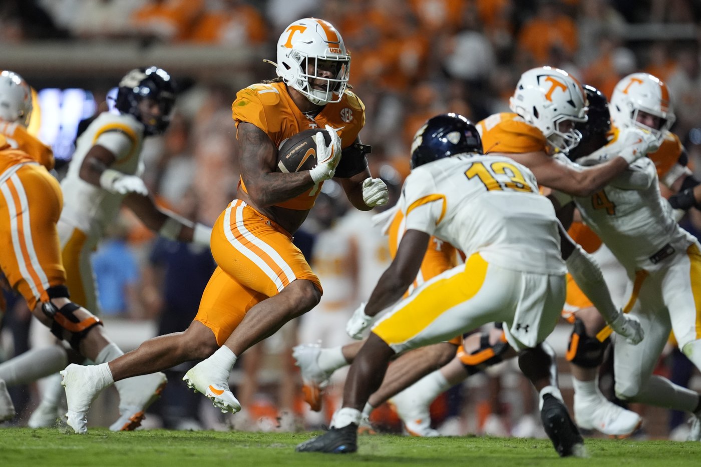 College football Week 4: As conference play ramps up, more mismatches are on the slate for top teams | iNFOnews.ca