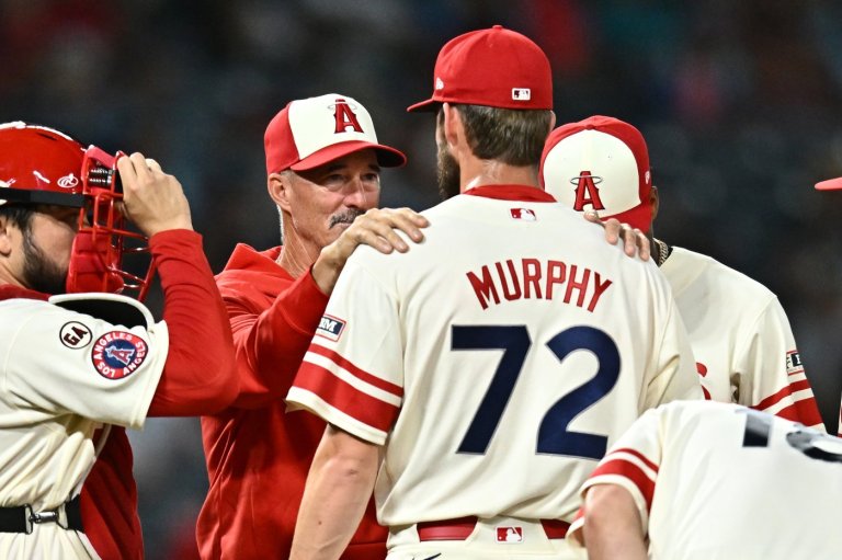 MLB-worst Angels fire pitching coach Mike Maddux, 2 assistants in staff shakeup | iNFOnews.ca