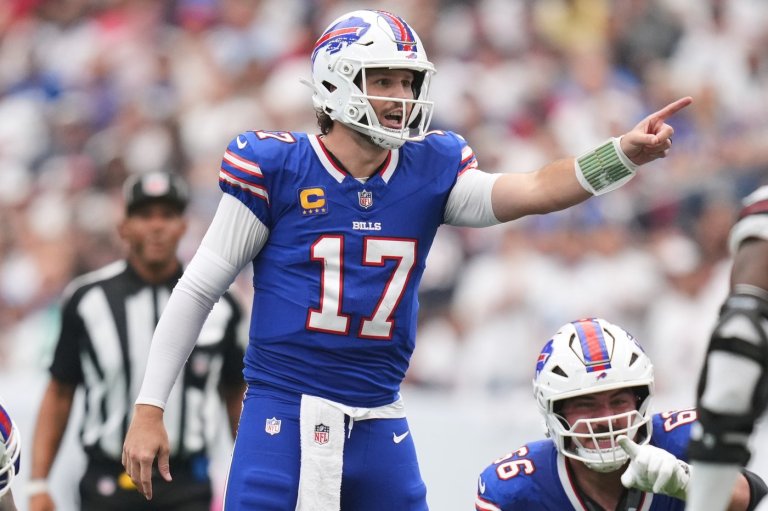 Bills open season in familiar fashion with Josh Allen still patching over defensive deficiencies | iNFOnews.ca