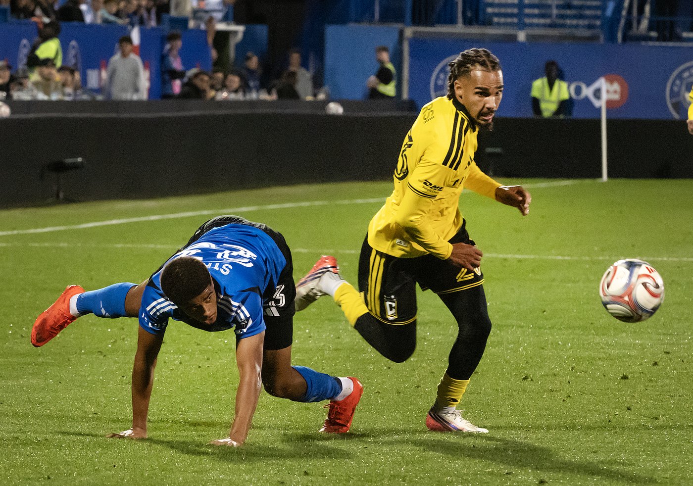 CF Montreal's home winless streak extended to nine games in 2-0 loss to Columbus Crew | iNFOnews.ca CF Montreal's home winless streak extended to nine games in 2-0 loss to Columbus Crew | iNFOnews.ca