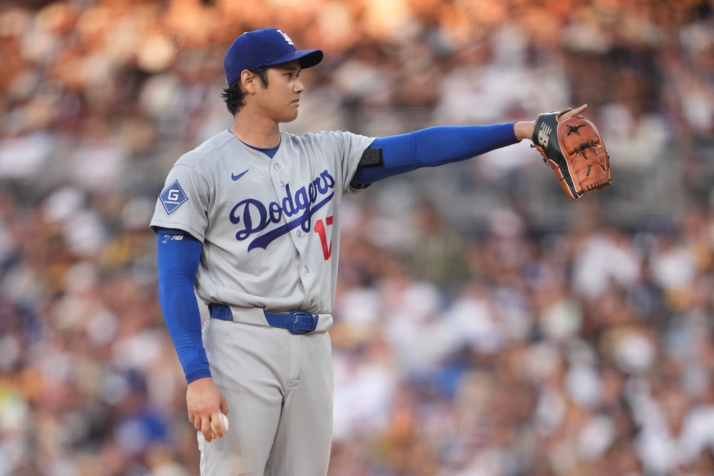 Shohei Ohtani hits leadoff homer, lowers ERA to 0.73 in another 2-way gem for victorious Dodgers | iNFOnews.ca Shohei Ohtani hits leadoff homer, lowers ERA to 0.73 in another 2-way gem for victorious Dodgers | iNFOnews.ca