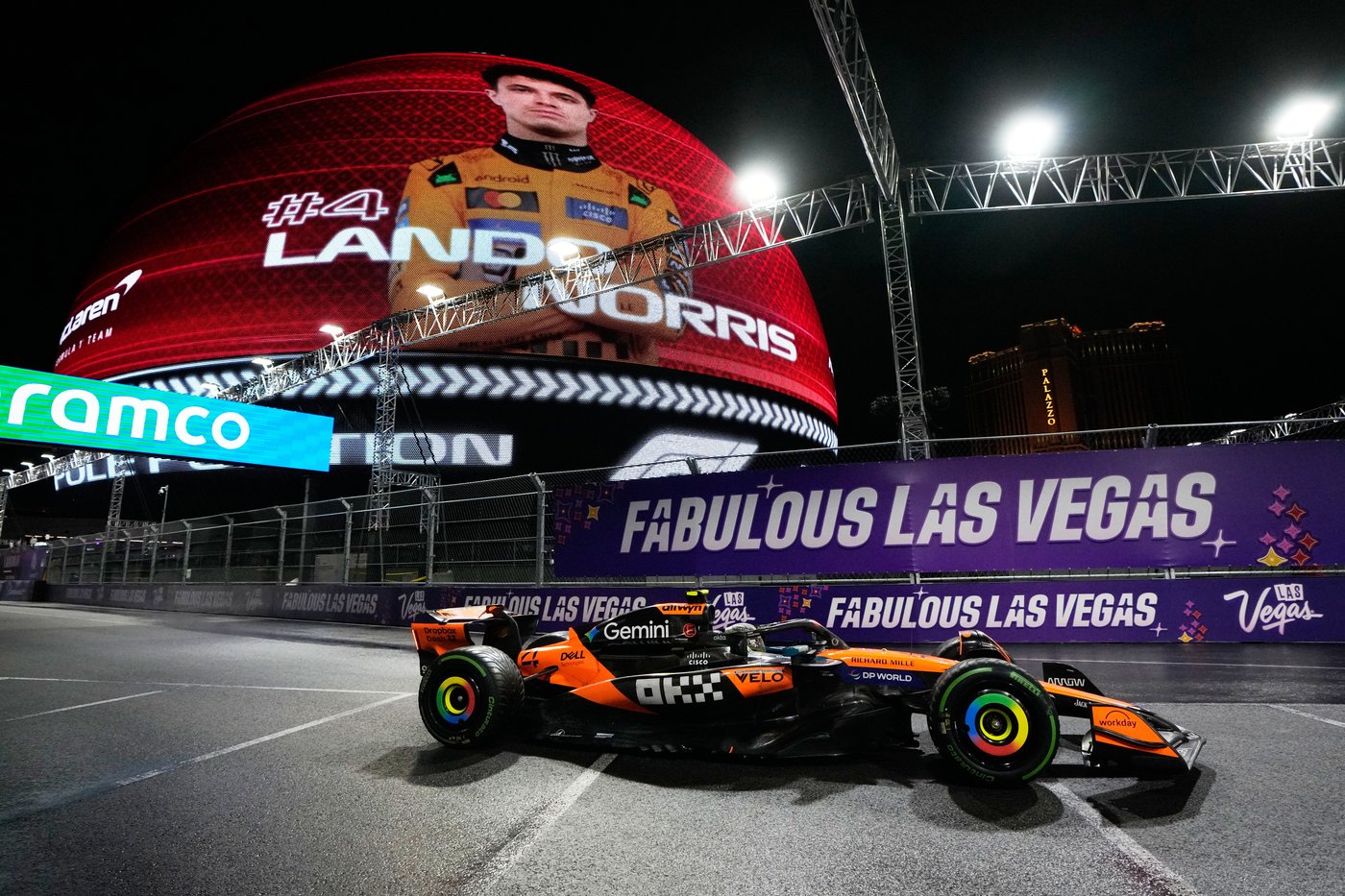 Lando Norris takes pole in rainy Las Vegas qualifying, Verstappen bumped to second | iNFOnews.ca Lando Norris takes pole in rainy Las Vegas qualifying, Verstappen bumped to second | iNFOnews.ca