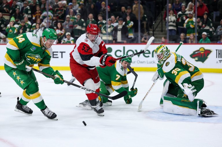Jesper Wallstedt's dominant goaltending helps lift Wild over Hurricanes, 4-3 in shootout | iNFOnews.ca