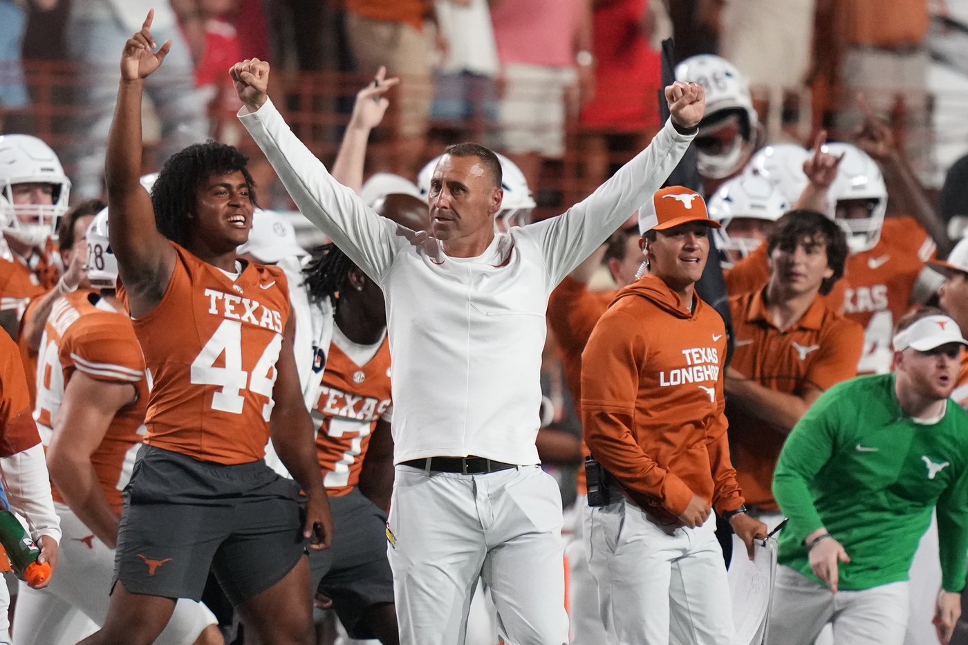 No. 4 Texas stuns No. 1 Ohio State 24-23 after erasing 20-point 4th-quarter deficit | iNFOnews.ca