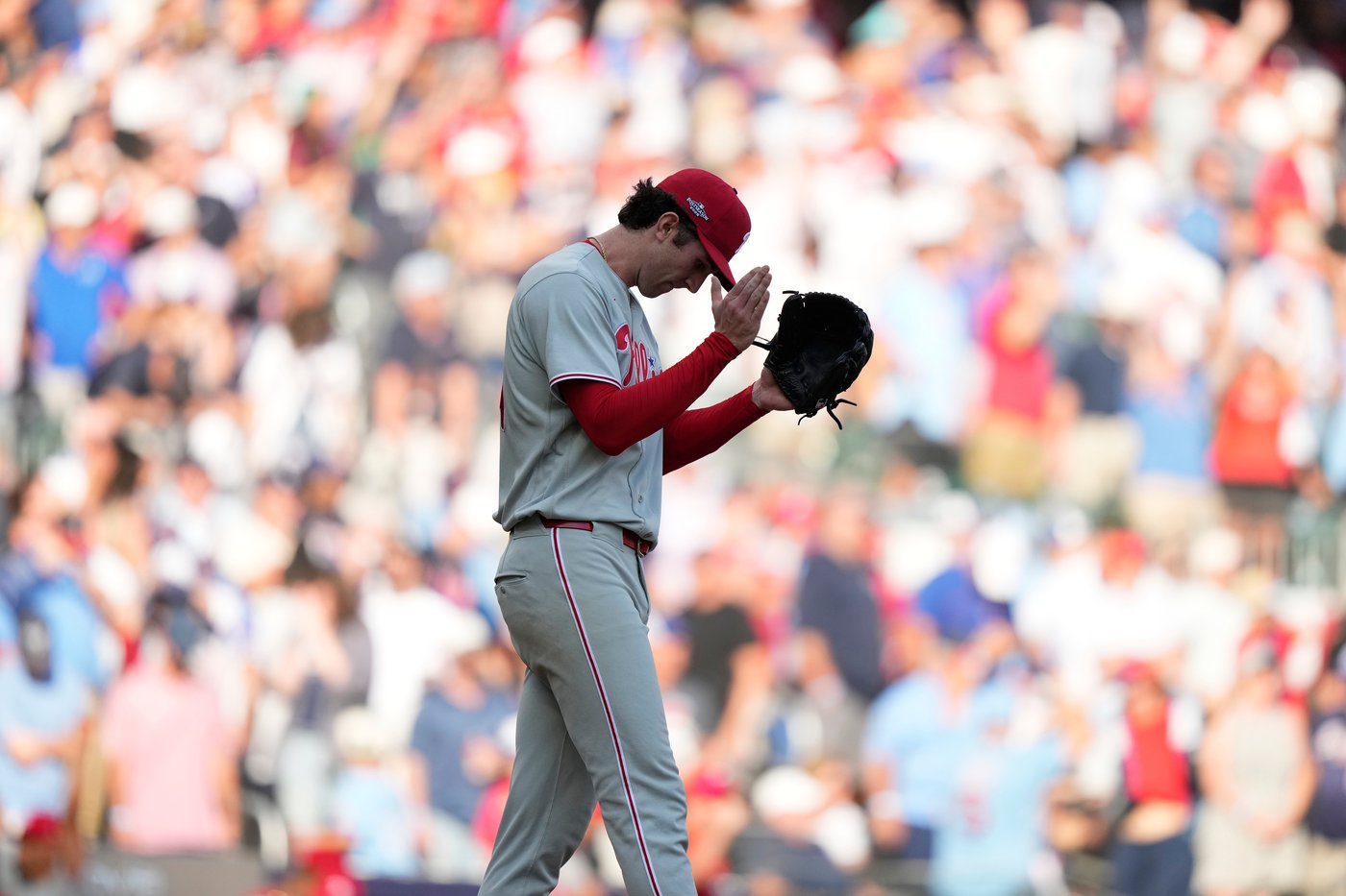 Harper atones for outfield gaffe, Bohm homers in 10th as Phillies beat Braves 4-3 to force Game 3 | iNFOnews.ca