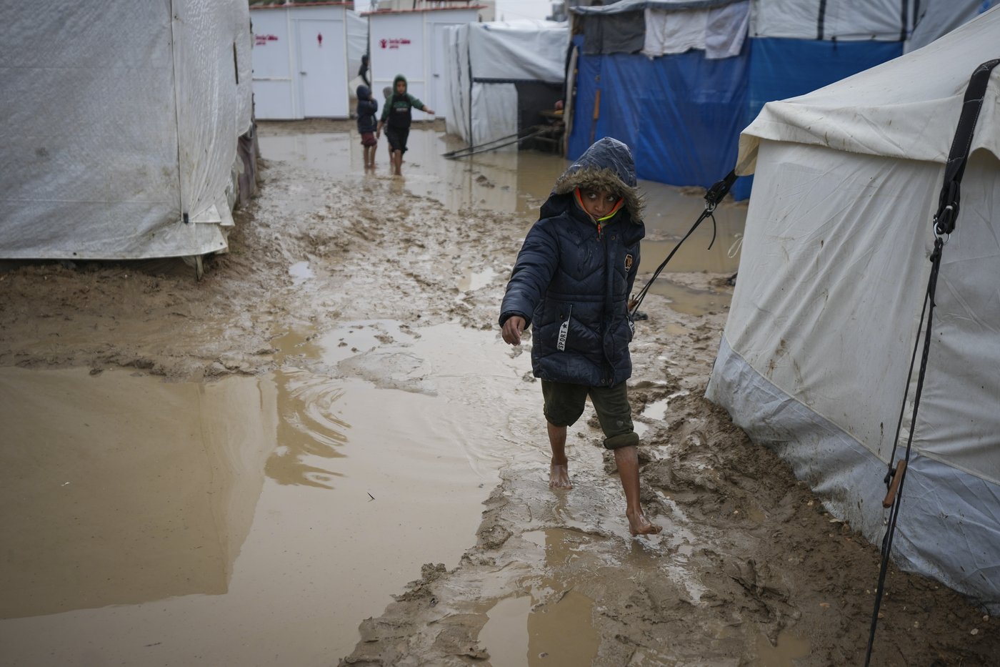 Middle East latest: Dozens of patients and wounded evacuated from Gaza for treatment | iNFOnews.ca