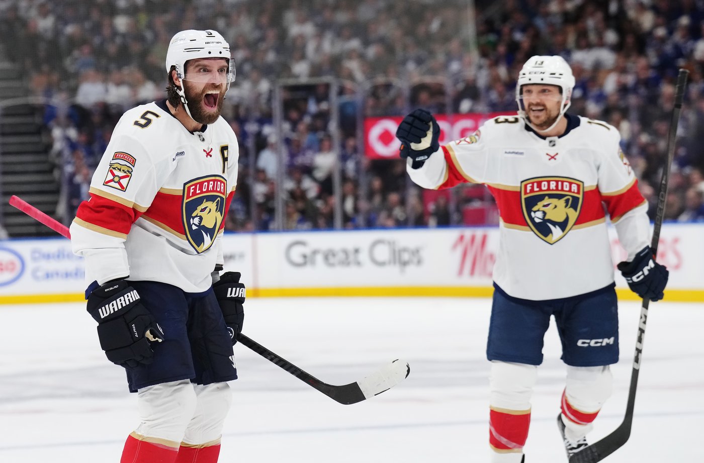'They owned us': Panthers wallop listless Leafs 6-1 in Game 5 to take 3-2 series lead | iNFOnews.ca