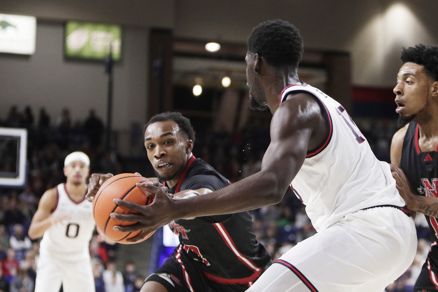 No. 13 Gonzaga pulls away in the 2nd half to beat Nicholls 102-72 | iNFOnews.ca No. 13 Gonzaga pulls away in the 2nd half to beat Nicholls 102-72 | iNFOnews.ca