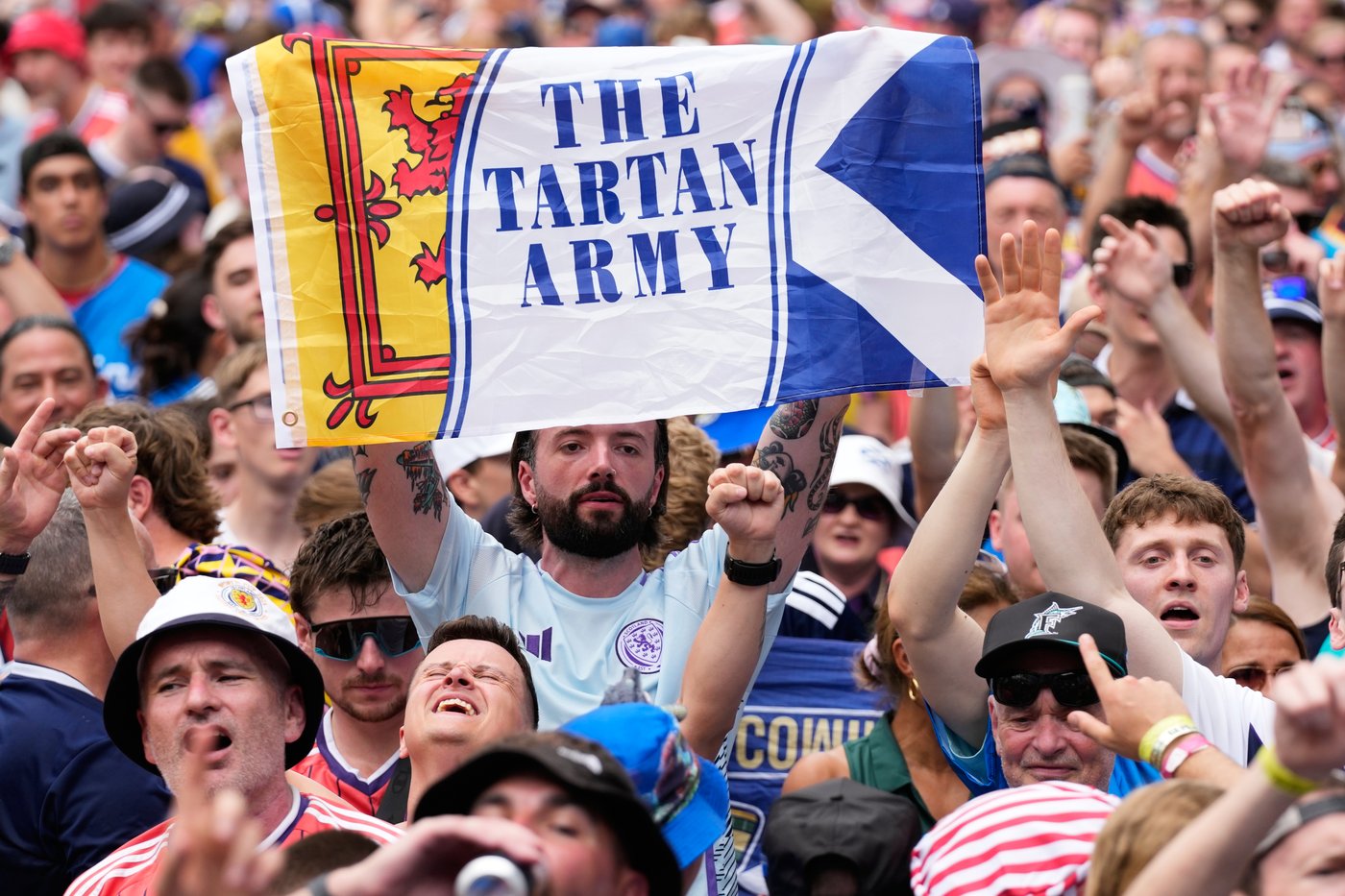 Scotland’s Tartan Army brings World Cup party from Boston to Miami, in photos | iNFOnews.ca