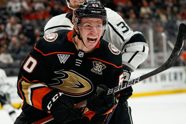 Ducks sign promising young defenseman Jackson LaCombe to 8-year, $72 million contract extension | iNFOnews.ca