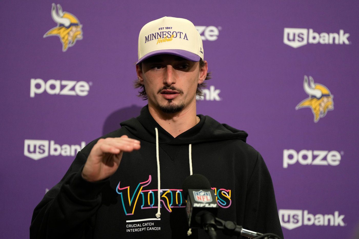 Undrafted rookie Max Brosmer overwhelmed by Seahawks as Vikings' offensive struggles continue | iNFOnews.ca