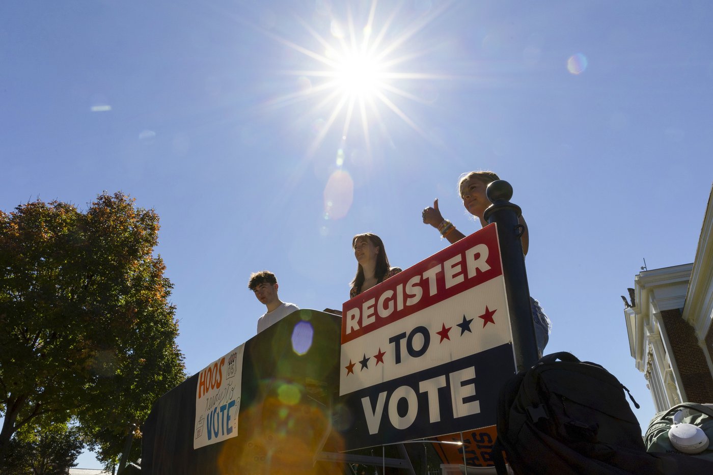 US voters hear a stark message in the presidential race: The country's fate is on the line | iNFOnews.ca