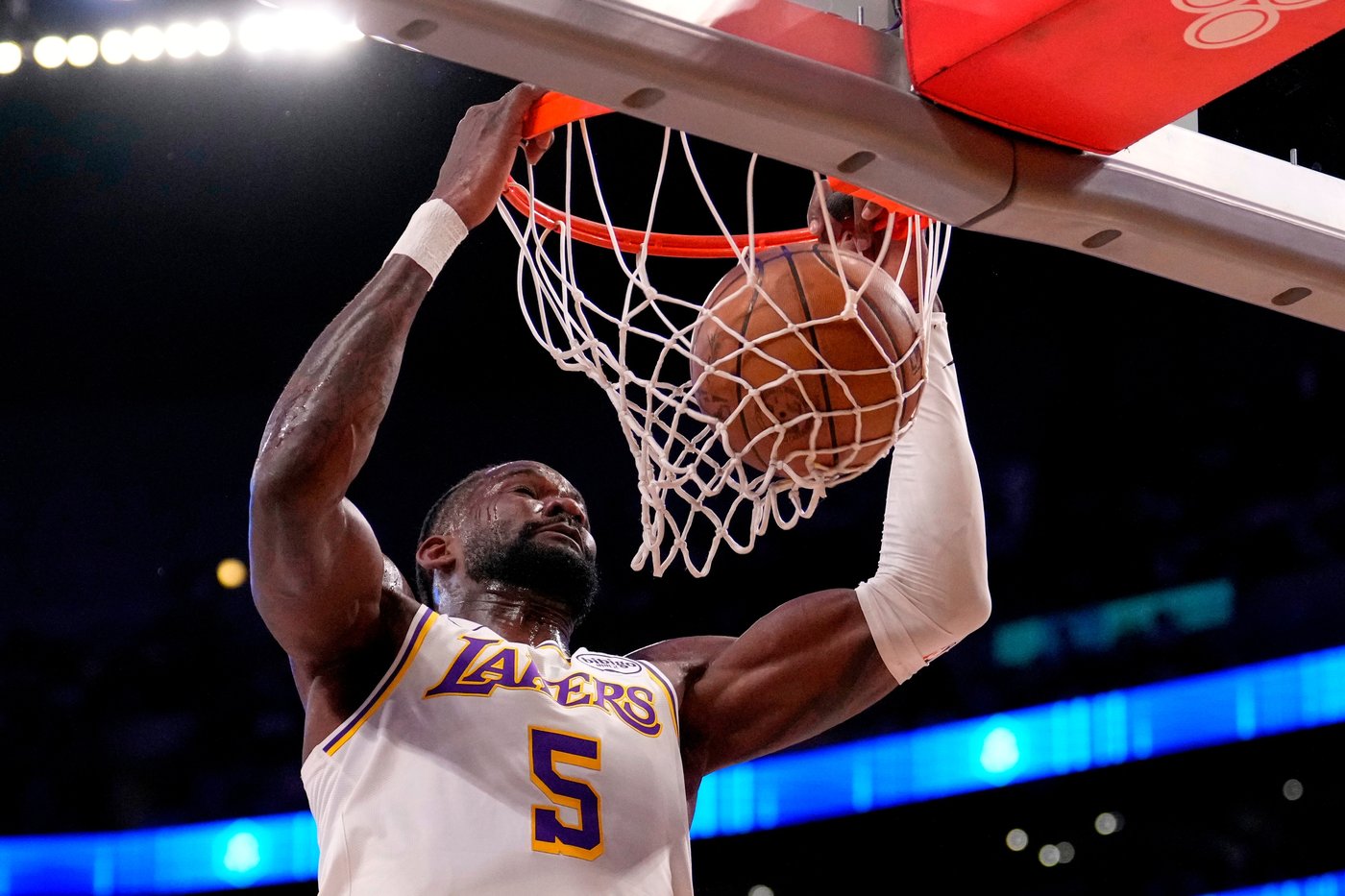 Lakers sending Ayton to the Wizards for Hardy and 2 second-round picks, AP source says | iNFOnews.ca