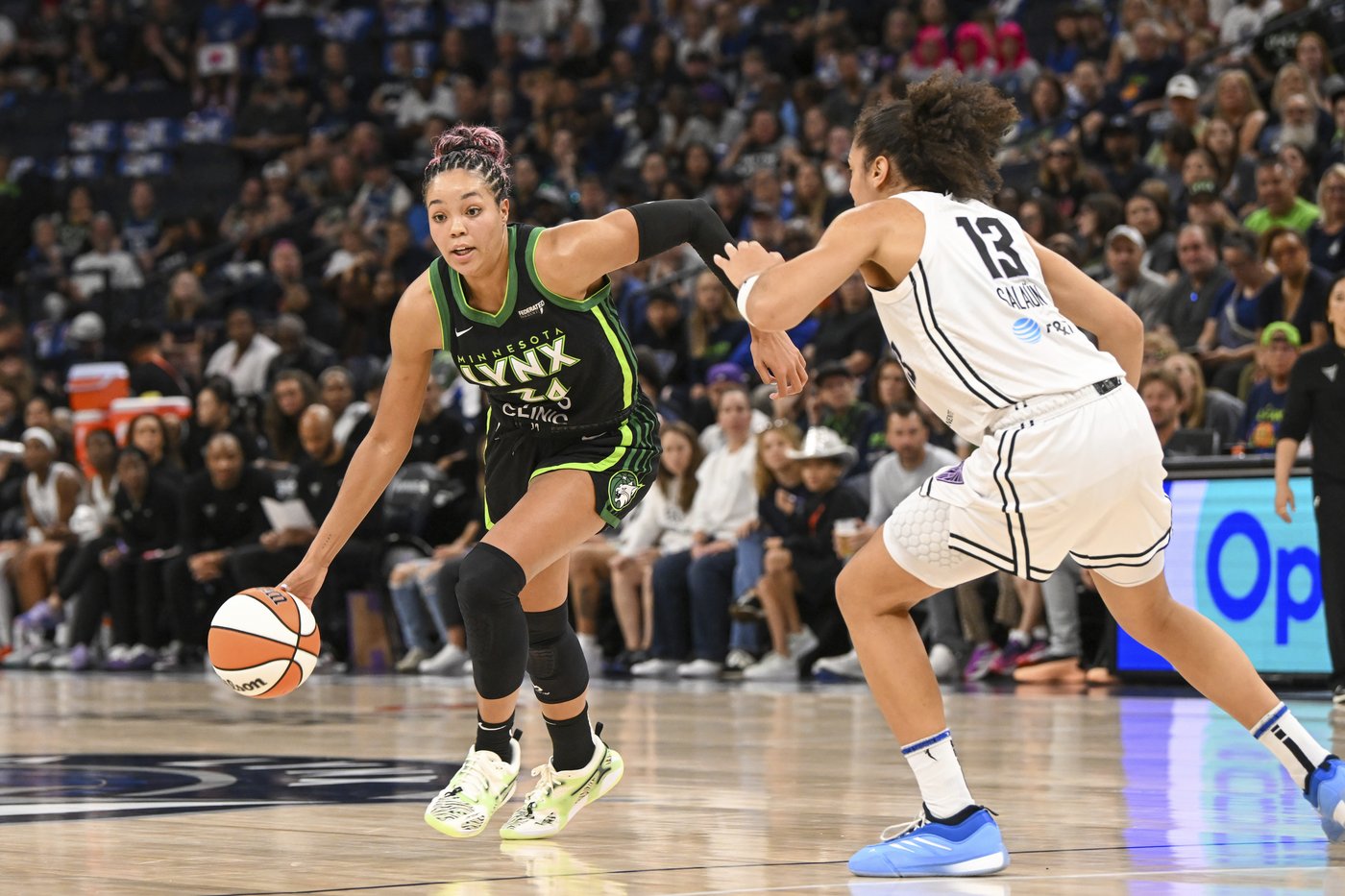 Collier puts up 20 points in Game 1 and Lynx cruise past Valkyries 101-72 | iNFOnews.ca Collier puts up 20 points in Game 1 and Lynx cruise past Valkyries 101-72 | iNFOnews.ca