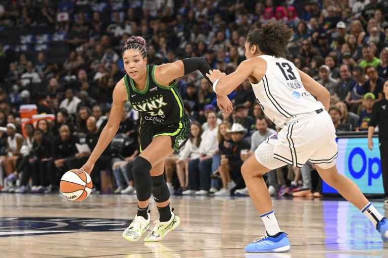 Collier puts up 20 points in Game 1 and Lynx cruise past Valkyries 101-72 | iNFOnews.ca