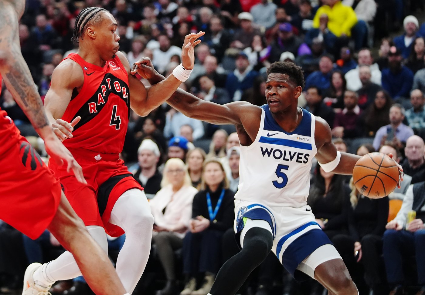 Anthony Edwards's 30-point performance powers Timberwolves rally past Raptors 128-126 | iNFOnews.ca