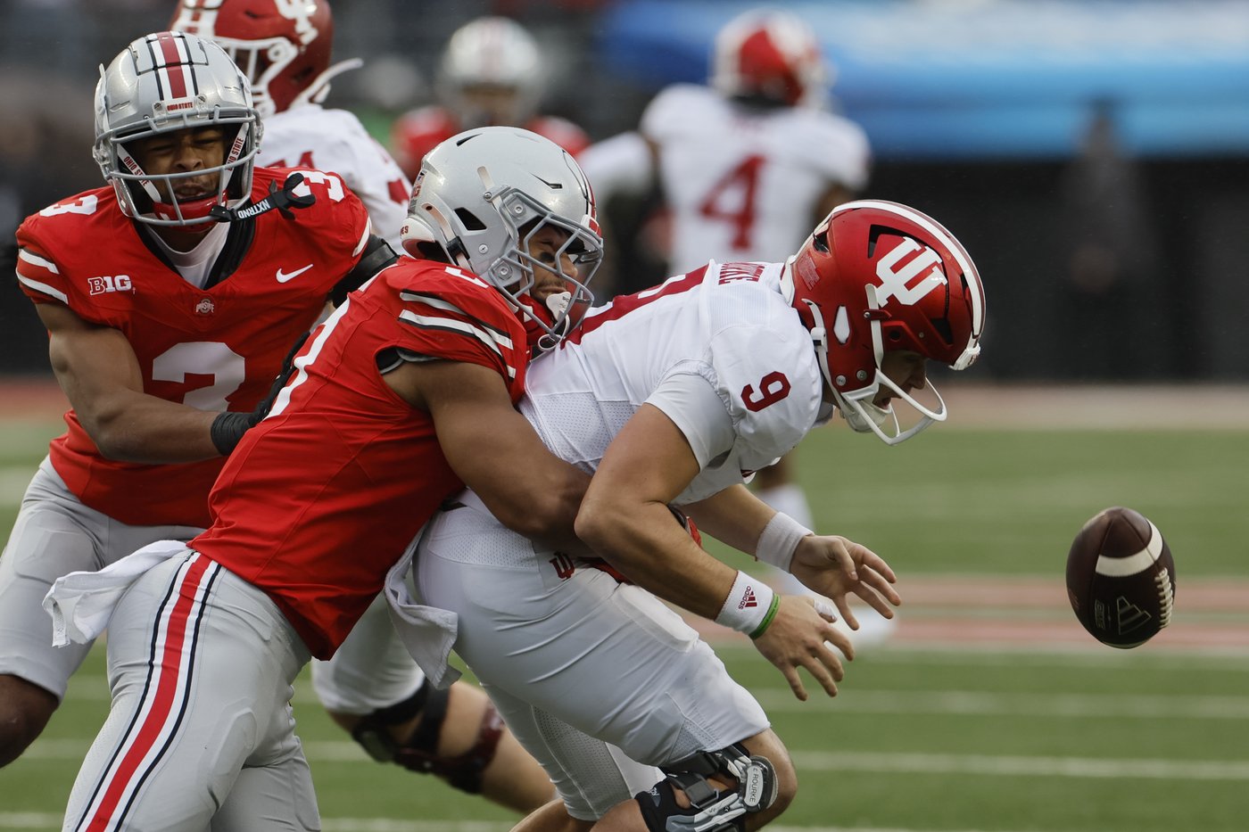 No. 2 Ohio State takes control in the 2nd half and runs over No. 5 Indiana 38-15 | iNFOnews.ca