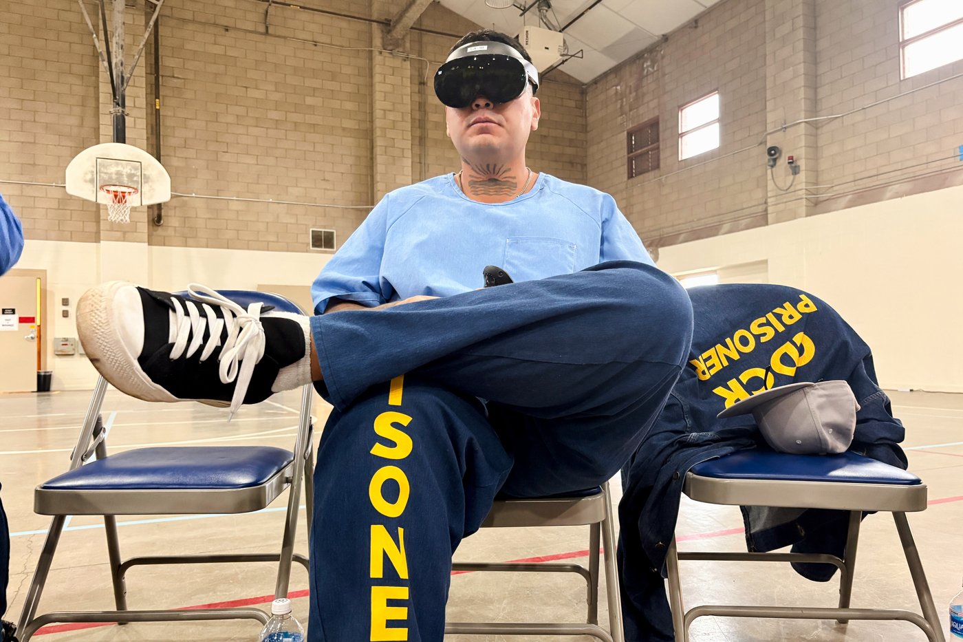 VR headsets are 'hope machines' inside California prisons, offering escape and practical experience | iNFOnews.ca VR headsets are 'hope machines' inside California prisons, offering escape and practical experience | iNFOnews.ca