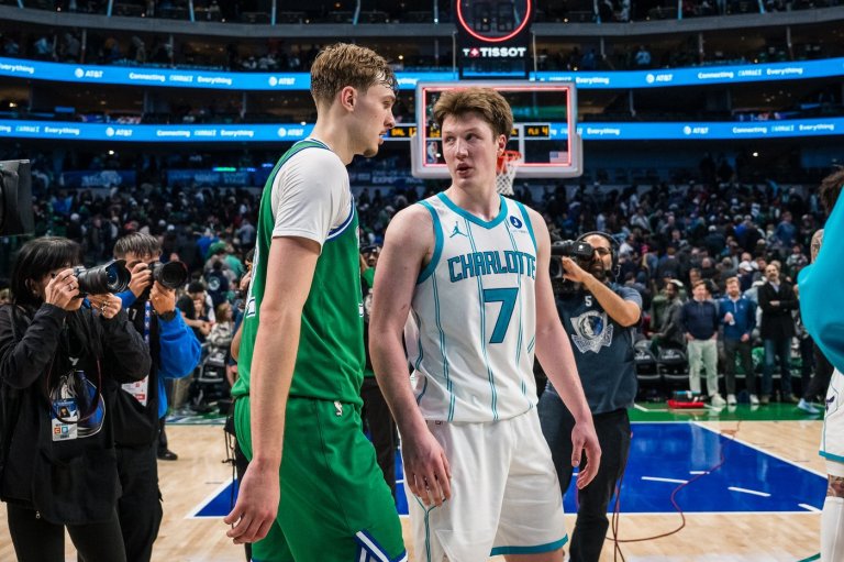 Cooper Flagg breaks NBA teen record with 49 points in Mavs' loss to Hornets | iNFOnews.ca
