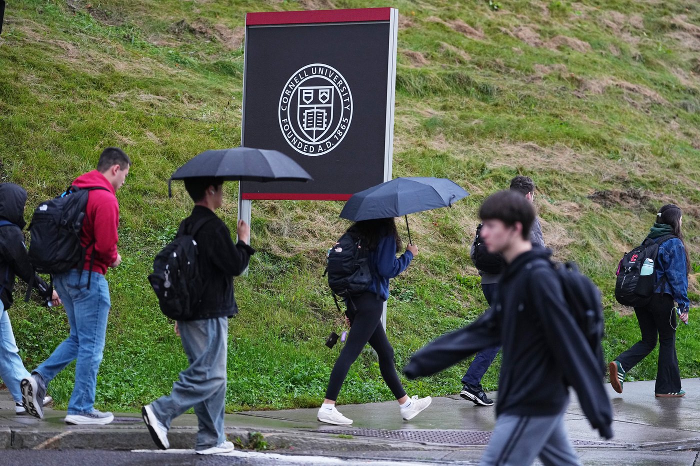 'Jane Doe' solidarity posts flood social media after Cornell rape lawsuit | iNFOnews.ca