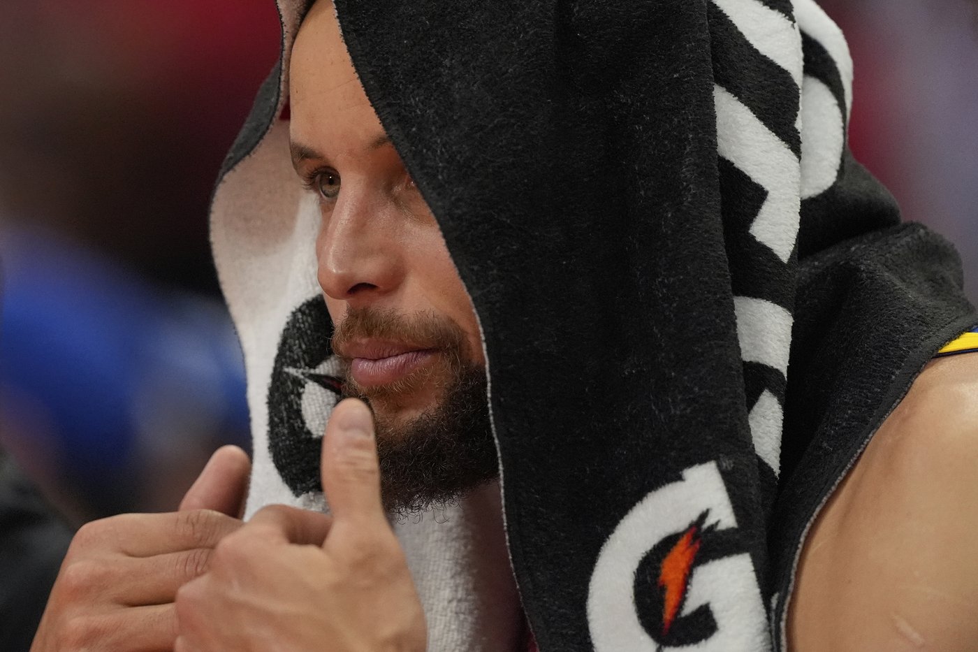 VanVleet and Thompson lead the way as Rockets avoid elimination, routing Warriors 131-116 in Game 5 | iNFOnews.ca