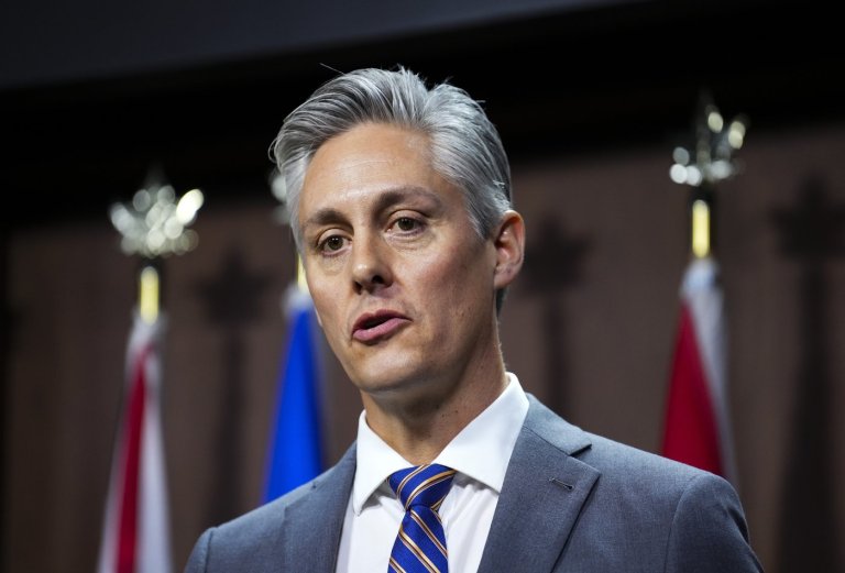 Federal money for Arctic projects should go the the territories: N.W.T premier | iNFOnews.ca