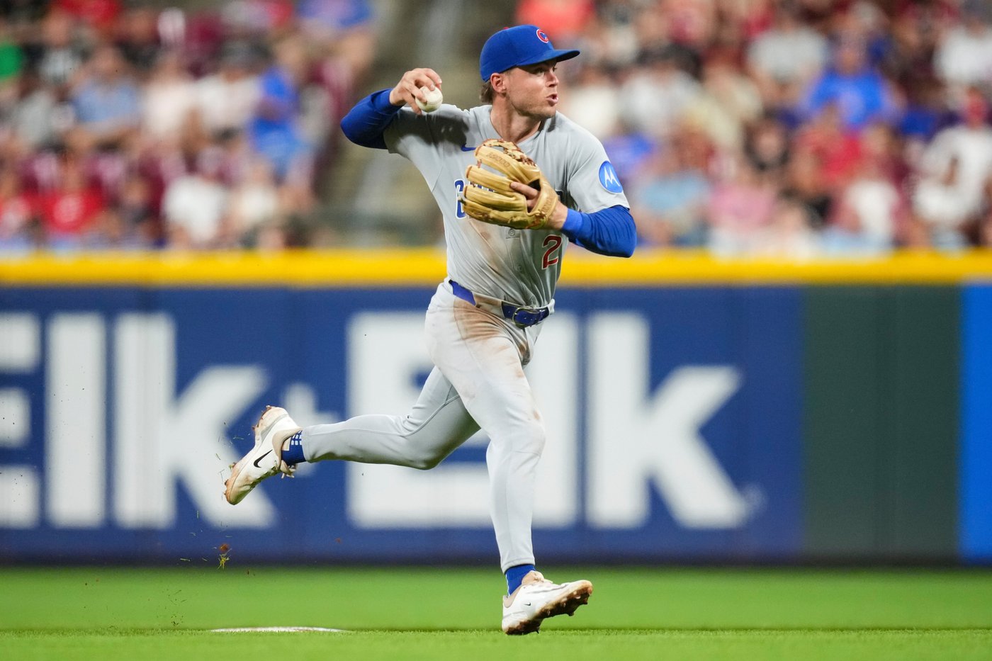 Happ wins again as Chicago Cubs earn a major league-high 3 Gold Glove awards | iNFOnews.ca