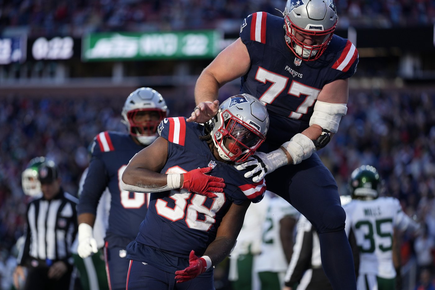 With Maye out, 'soft' Patriots come back to send Rodgers and Jets to 5th straight loss | iNFOnews.ca