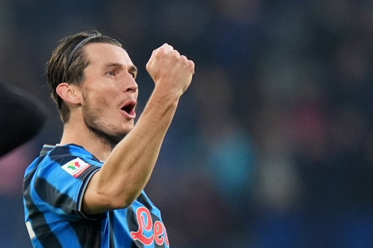 Atalanta thrashes 10-man Genoa to set up Italian Cup quarterfinal against Juventus | iNFOnews.ca