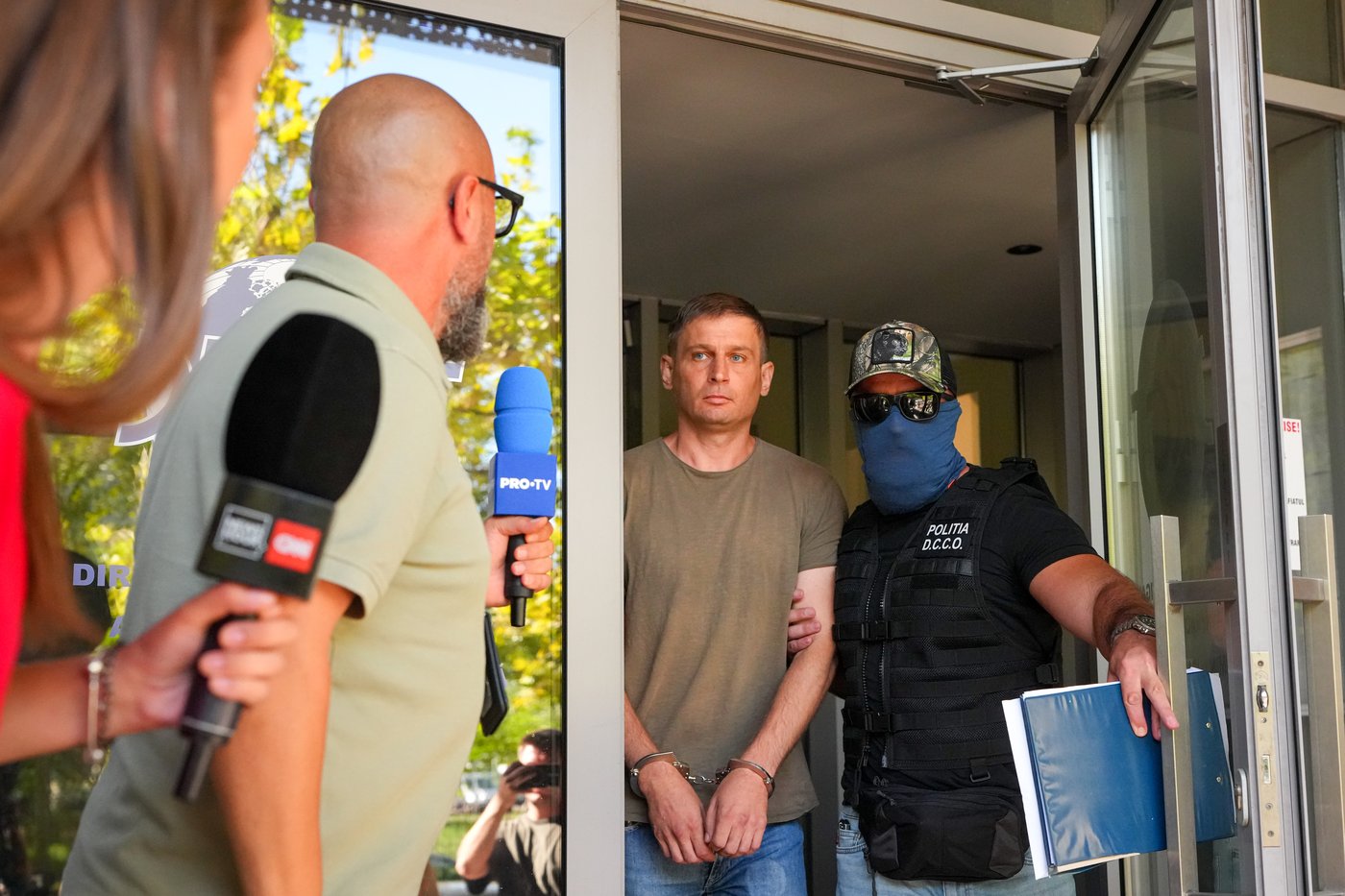Hungary expels 10 Russian diplomats as it shifts away from previous pro-Moscow stance | iNFOnews.ca