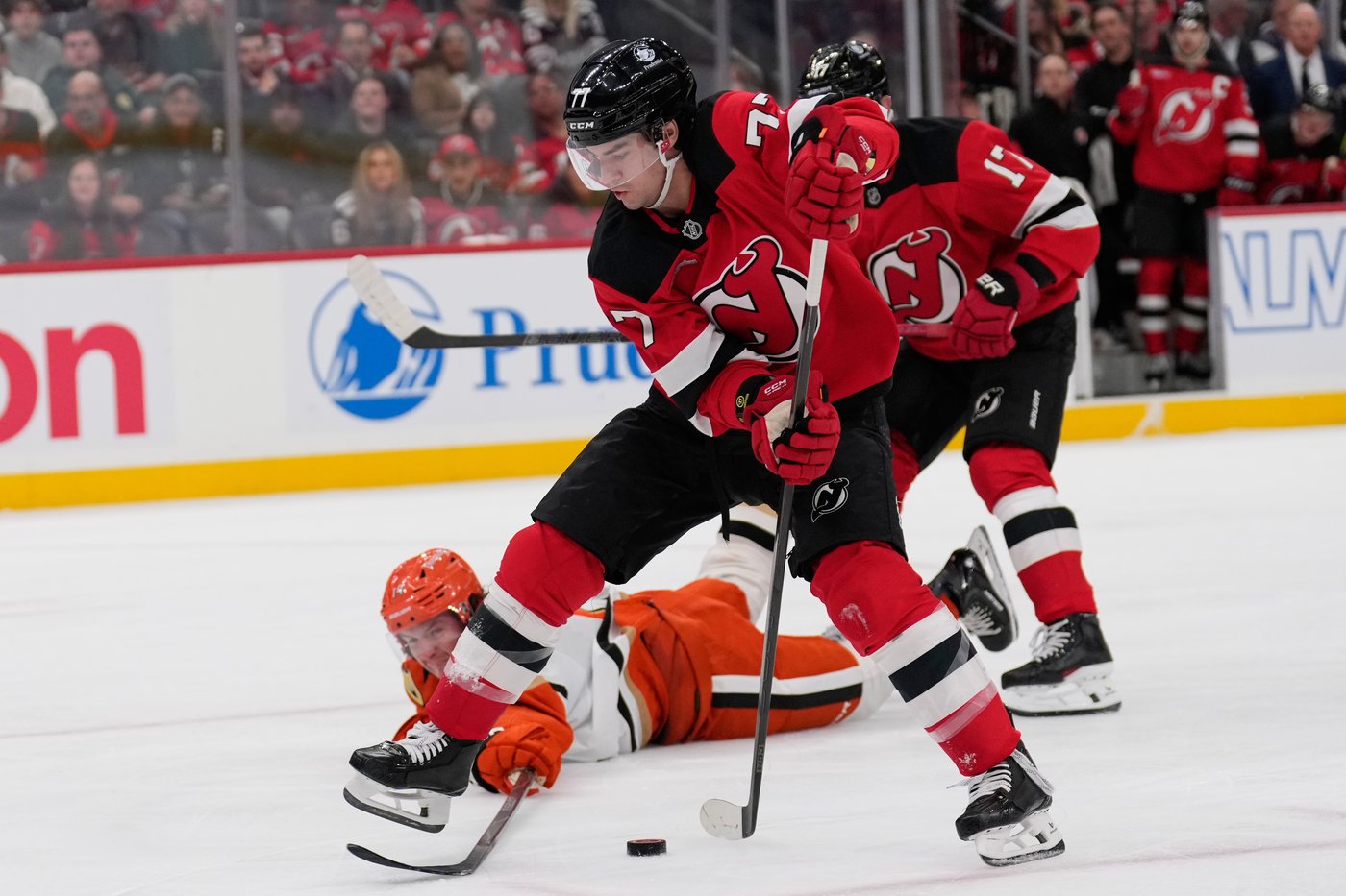 Gritsyuk and Hischier score in 1st period in the Devils' 4-1 victory over the Ducks | iNFOnews.ca