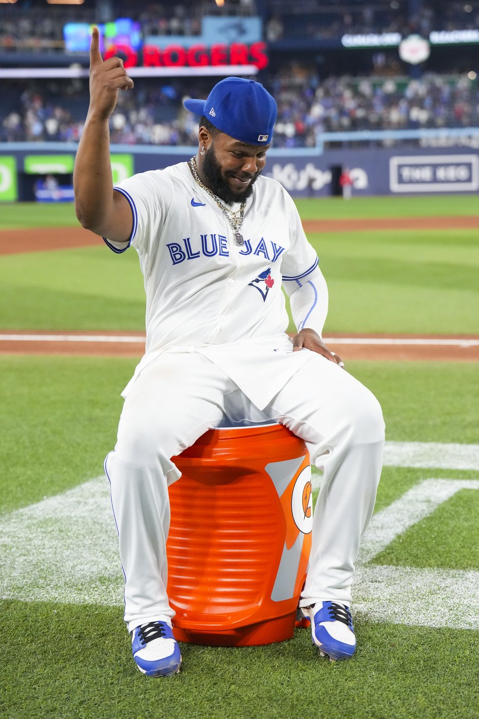 'Riding the hype': Fans paying a premium to see first-place Toronto Blue Jays | iNFOnews.ca 'Riding the hype': Fans paying a premium to see first-place Toronto Blue Jays | iNFOnews.ca